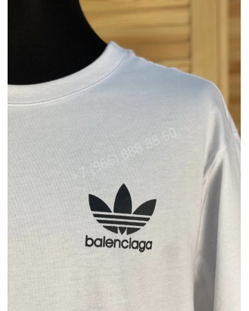 Футболка Balenciaga