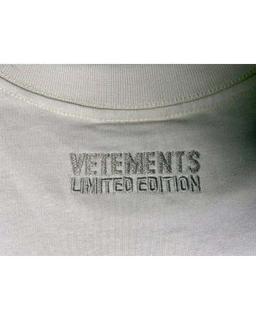 Футболка Vetements