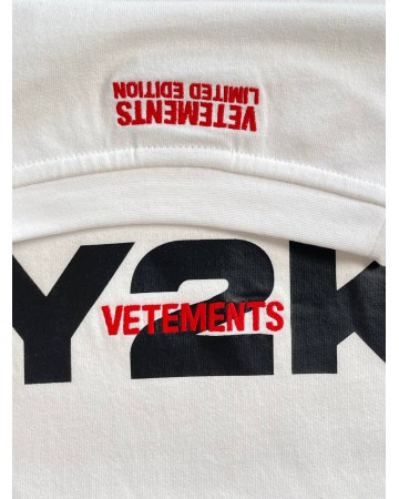 Футболка Vetements