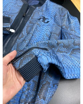 Куртка Angelo Galasso из кожи питона синего цвета-foto4