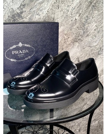 Лоферы Prada