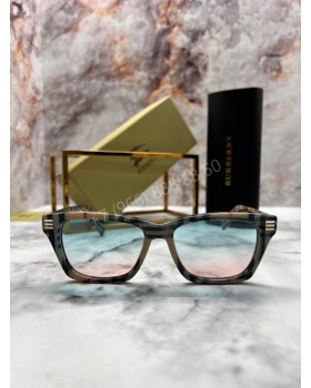 Солнцезащитные очки Burberry