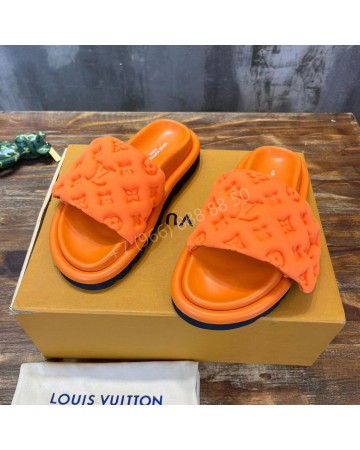 Шлепанцы Louis Vuitton