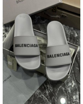 Шлепанцы Balenciaga