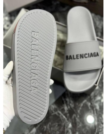 Шлепанцы Balenciaga