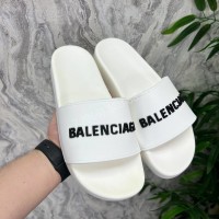 Шлепанцы Balenciaga