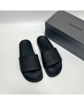 Шлепанцы Balenciaga