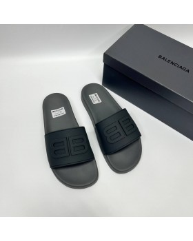 Шлепанцы Balenciaga