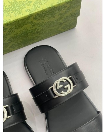 Шлепанцы Gucci