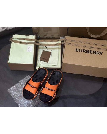 Шлепанцы Burberry