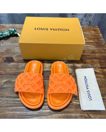 Шлепанцы Louis Vuitton