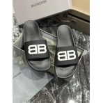 Шлепанцы Balenciaga