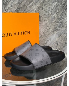 Шлепанцы Louis Vuitton