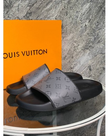 Шлепанцы Louis Vuitton