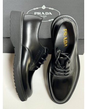 Туфли Prada